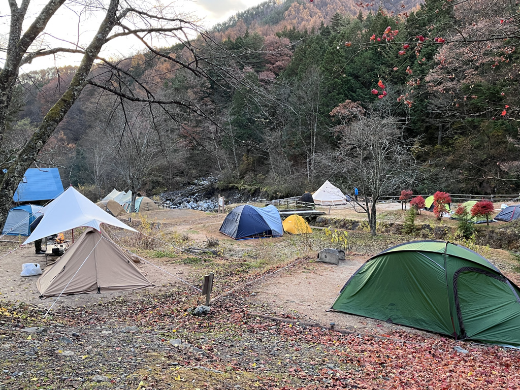 小黒川渓谷キャンプ場テントサイト